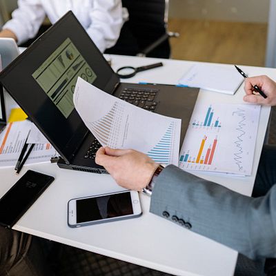 8 Best Rare Earth Stocks to Buy Right Now