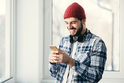 15 Funny First Message Examples for Online Dating