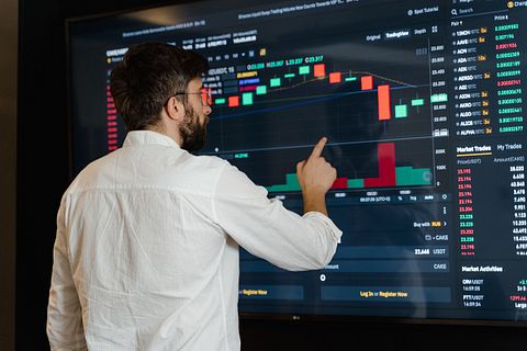 10 Best Robinhood Stocks Under $20 to Buy Now