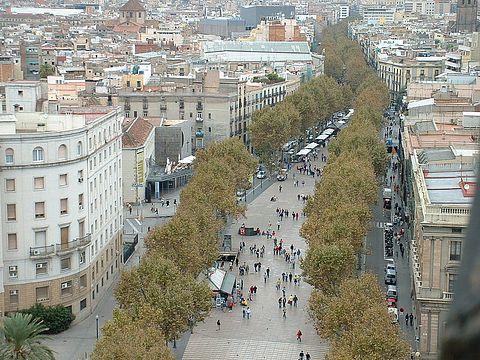 800px-La_Rambla_Barcelona_2004