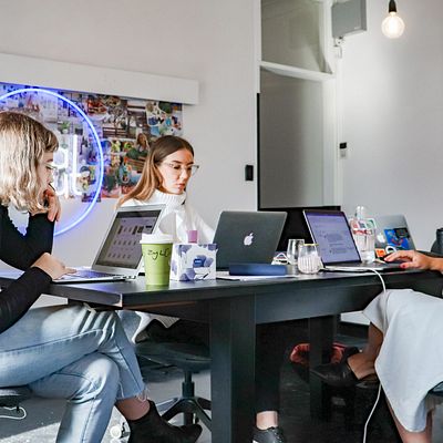 10 Best Internet Content and Information Stocks to Buy