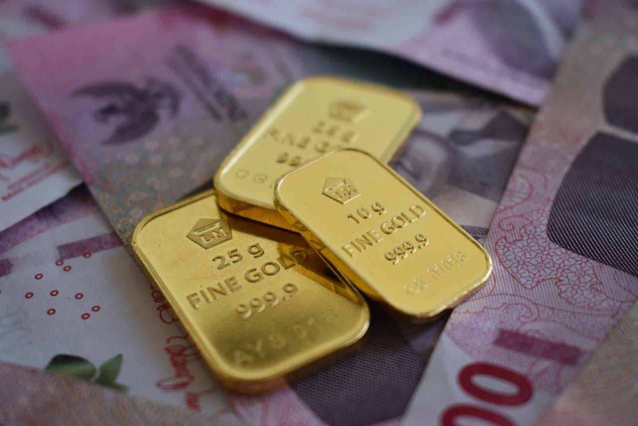 9 Best Gold Mining Companies to Buy With High Upside Potential