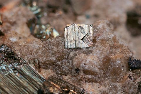 5 Best Uranium Stocks to Buy According to Wall Street Analysts