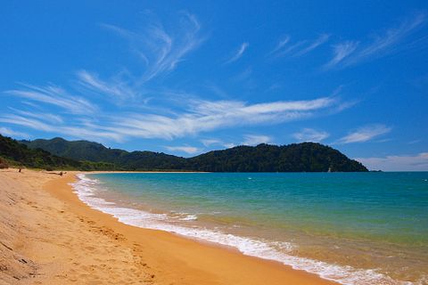 10 Cities and Countries that Will Pay You to Move There