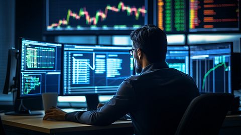 13 Best Fundamental Stocks to Buy According to Analysts