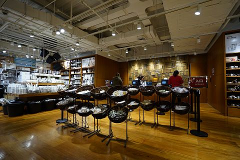 10 High End Furniture Stores in New York City and New Jersey