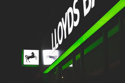 How Is Lloyds Banking Group PLC (LYG)’s Other Income Strategic Plan Going?