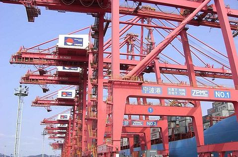 800px-Scene_of_Port_of_Ningbo