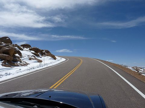 road-554554_1280 11 States that Give Licenses to Illegal Immigrants