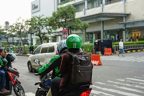 grab, motorcycle, road, helmet, taxi