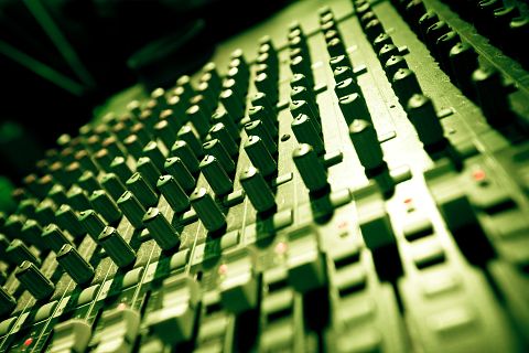 music-753066_1920