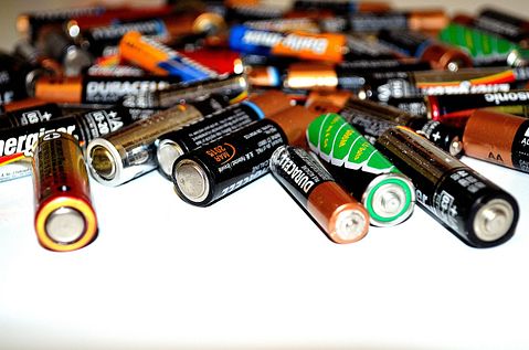 11 Best Battery Stocks to Buy Now