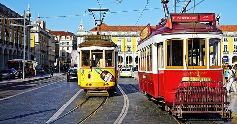 18 Best Vacation Spots for Young Couples on a Budget