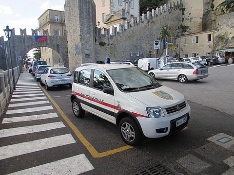 Politia_din_San_Marino1