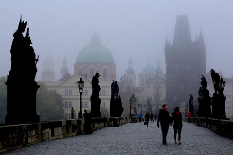 prague-in-the-morning-689894_1280