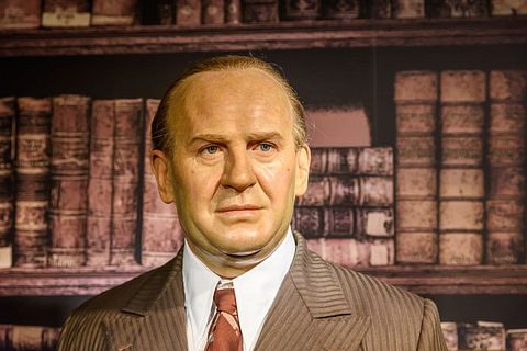 Oskar Schindler, artist, austria, beauty, celebrity, celebrity portrait, face, famous, famous people, famous person, figurine, head, headshot, madame, madame tussauds, man, man portrait, museum, oskar, people, person, popular, portrait, shot, success, tussauds, vienna, wax, wien