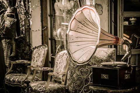 10 Biggest Flea Markets in The US