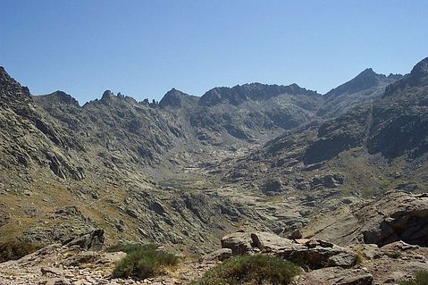 800px-Vista_del_Circo_de_Gredos