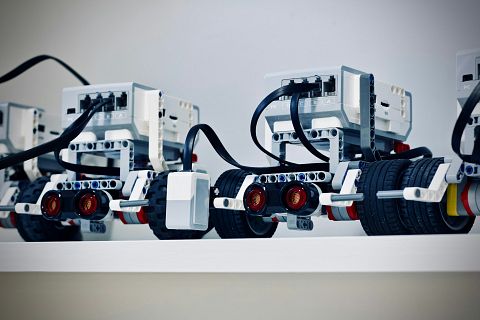 9 Best Robotics Stocks to Buy as Amazon Deploys 2 Million Robots According to Short Sellers