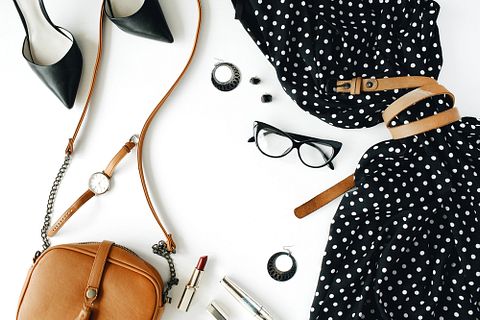 Scotiabank Raises Gildan Activewear (GIL) PT to $72 Following Hanesbrands Deal