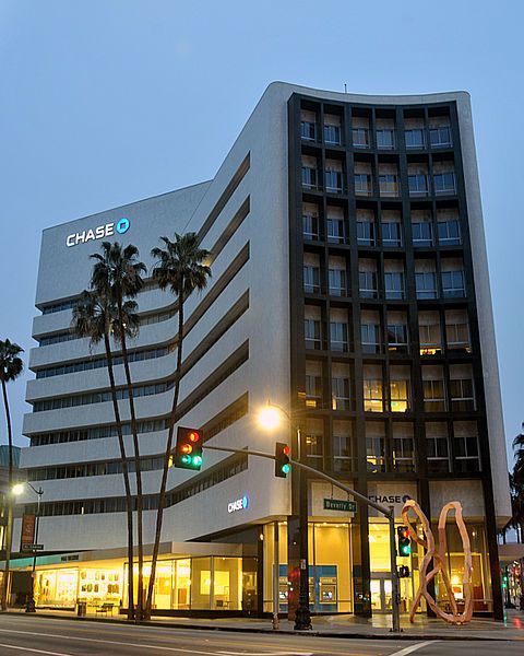 Wilshire_Beverly_Center_2015