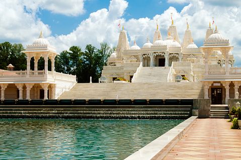 10 Biggest Hindu Temples in America