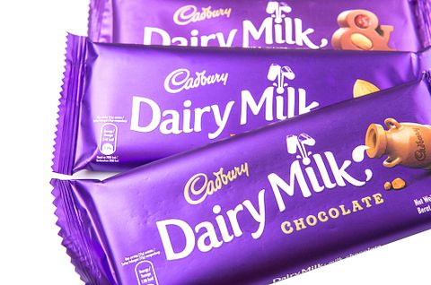 milk, uk, isolated, popular, temptation, dessert, white, bar, sweet, business, snack, shot, illustrative, packshot, chocolate, cadbury, editorial, pack, cocoa, candy, purple,
