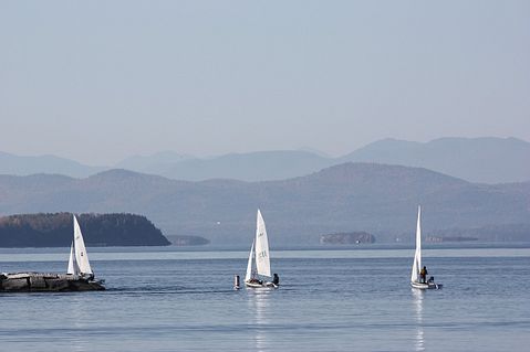 lake-champlain-348308_1280