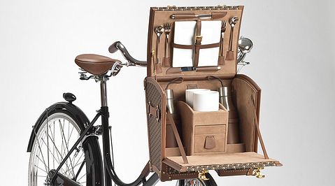 Moynat_Malletier_Bicycle_Trunk_01pop