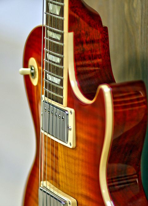 electric-guitar-566639_1280