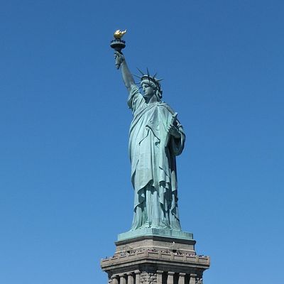 8 Best American Stocks to Buy for the Next 5 Years