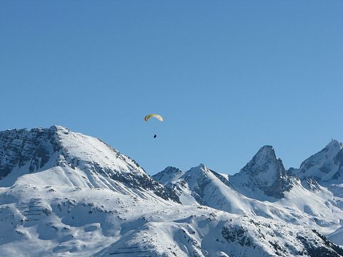 paragliding-225623_1280