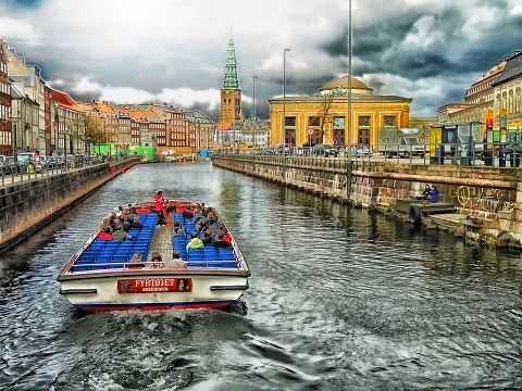 15 Best Places to Travel in April in Europe, Asia and Tropical Destinations
