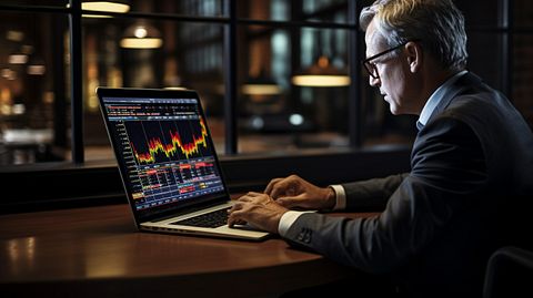 Truist Lowers its Price Target on FS KKR Capital Corp. (FSK) to $11 from $17 and Maintains a Hold Rating