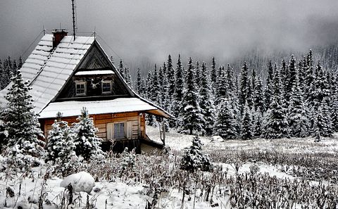 winter-997781_1280 11 Most Expensive Cities to Buy a Home in the US 