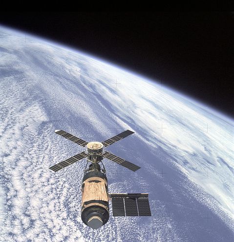 skylab-orbital-workshop-544322_1920