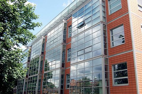 800px-King's_College_London_Denmark_Hill