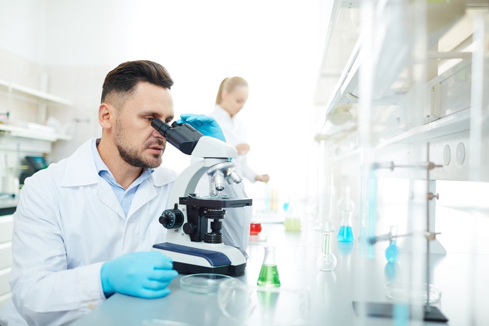 10 Most Shorted Biotech Stocks to Buy According to Hedge Funds
