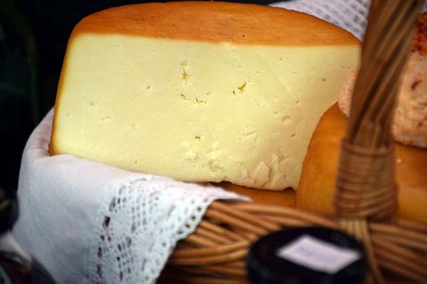 10 Countries that Export the Most Cheese in the World 