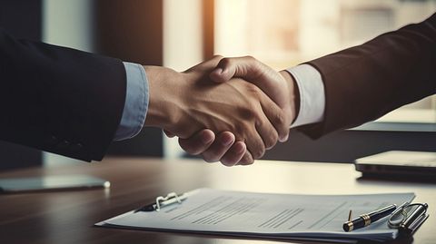 Lockheed Martin Corporation (LMT) Secures $111.5 Million Naval Contract Order