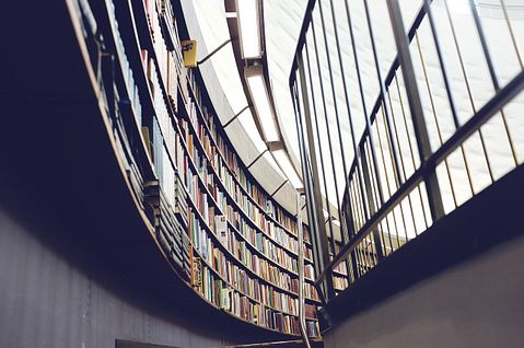 library-438389_1280