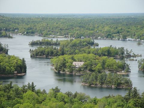 thousand-island-81225_1280 The 11 Best Places to Stay in Upstate New York