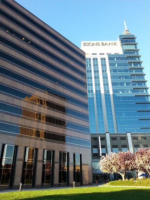 JP Morgan Overweight on BNY Mellon (BK) with a Target Price of $128.50