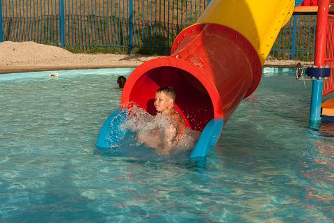 15 Best Indoor and Outdoor Water Parks in and Around New York City