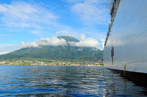 100720-N-6410J-001 TERNATE, Indonesia (July 20, 2010) The Military Sealift Command hospital ship USNS Mercy (T-AH 19) sits at anchor off the coast of Ternate, Indonesia, as Pacific Partnership 2010 operations are ongoing in the area and throughout Indonesia. Pacific Partnership 2010 is the fifth in a series of annual U.S. Pacific Fleet endeavors conducted in Indonesia as a disaster relief exercise aimed at strengthening regional relationships with host and partner nations in Southeast Asia and Oceania. (U.S. Navy photo by Mass Communication Specialist 3rd Class Matthew Jackson/Released)