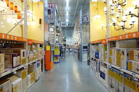 Truist Sees Long-Term Upside for Home Depot (HD) Amid Tight Housing Supply