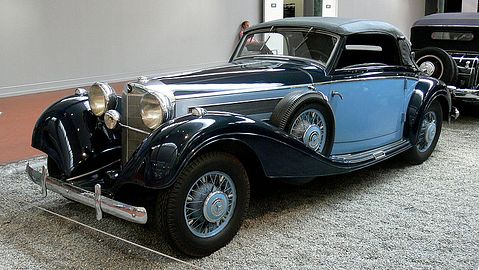800px-Mercedes_Benz_540K_