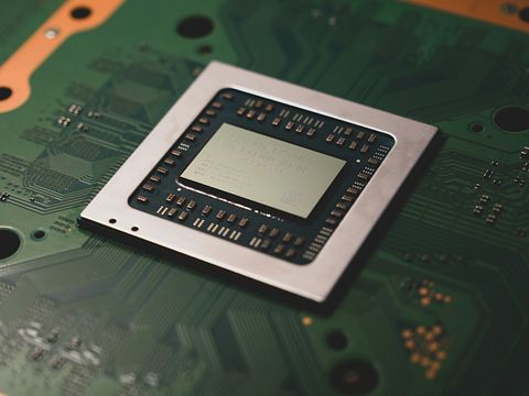 Bernstein Raises PT on ASML Holding as the Company Updates 2026 Outlook