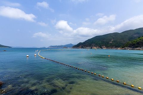 e X p o s e/Shutterstock.com 