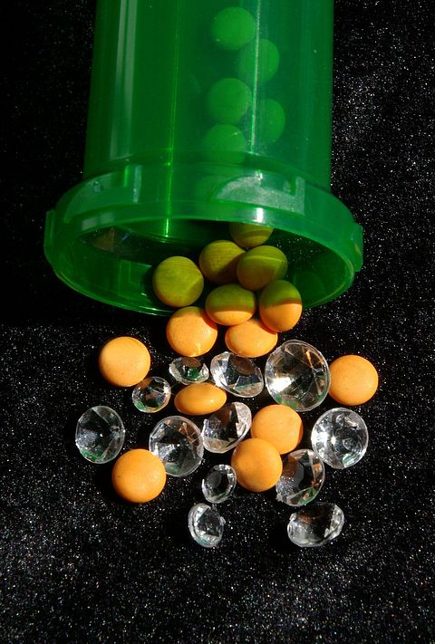 pharmaceuticals-385956_1280